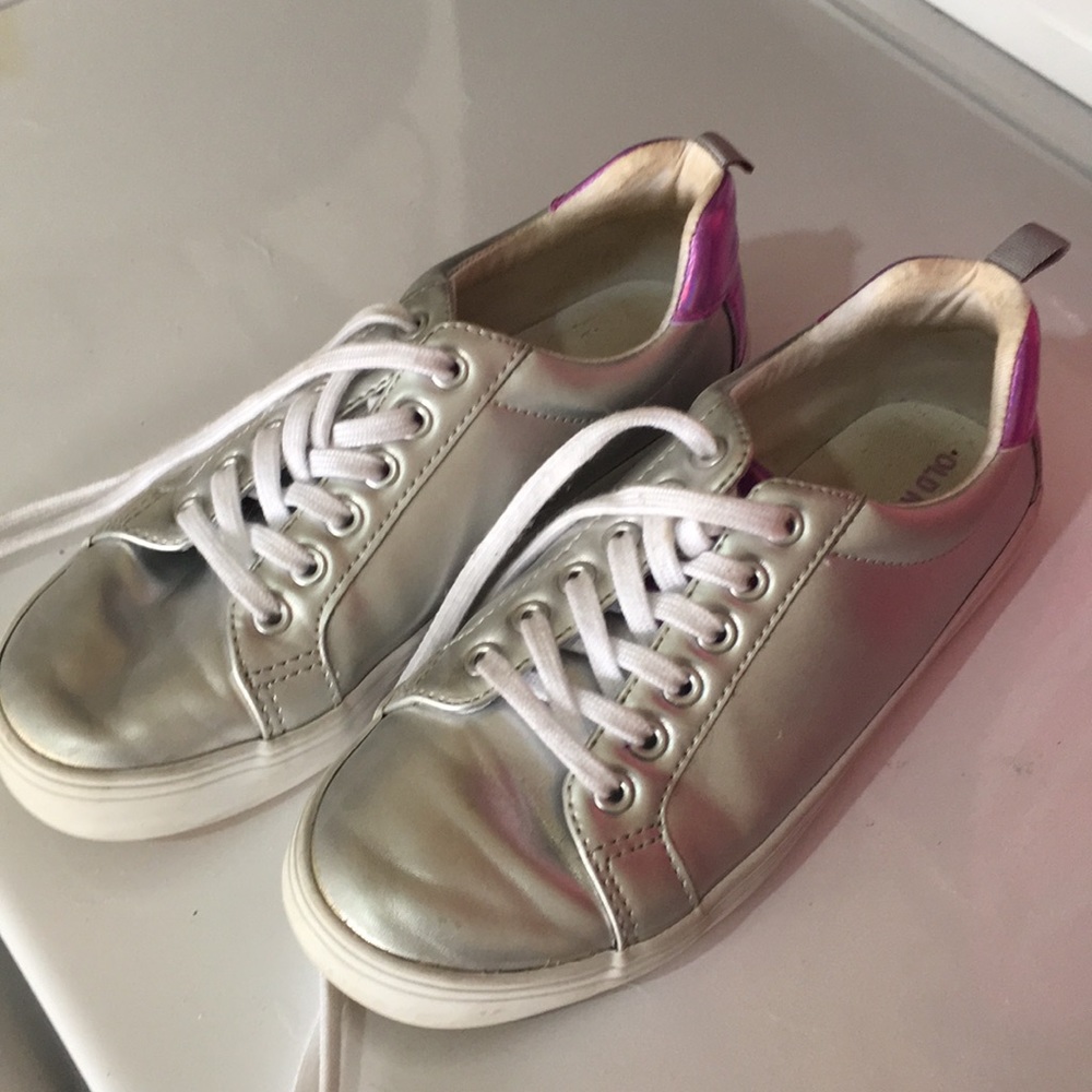 Silver sneakers size 3 youth